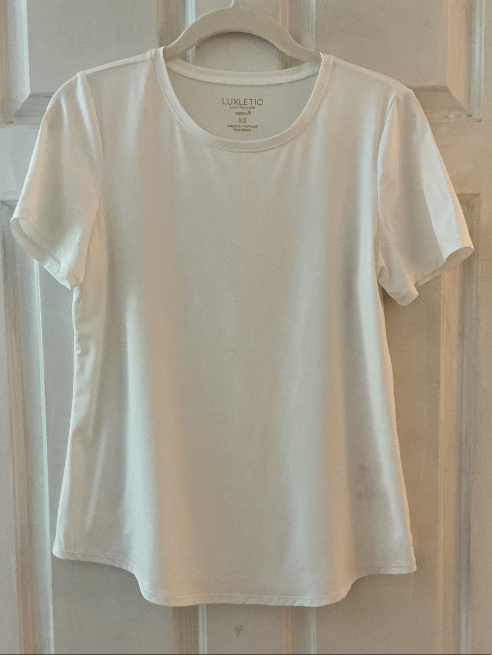 Lilly Pulitzer Resort White WESTLEY Active Tee Top UPF 50+ MERYL EUC XS